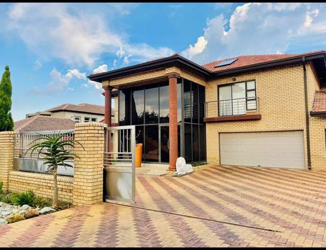 5 BEDROOM HOUSE SOLD IN MEYERSDAL NATURE ESTATE